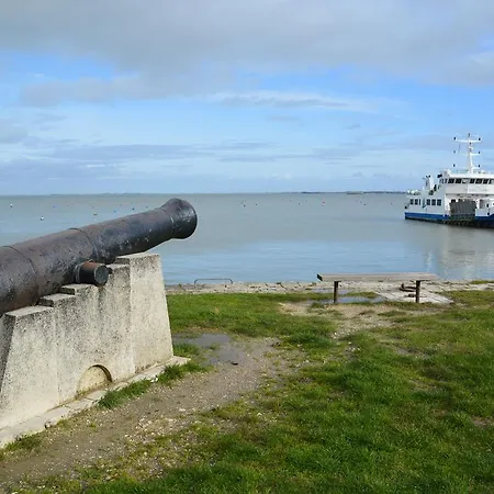 勒菲莱酒店 * 富拉